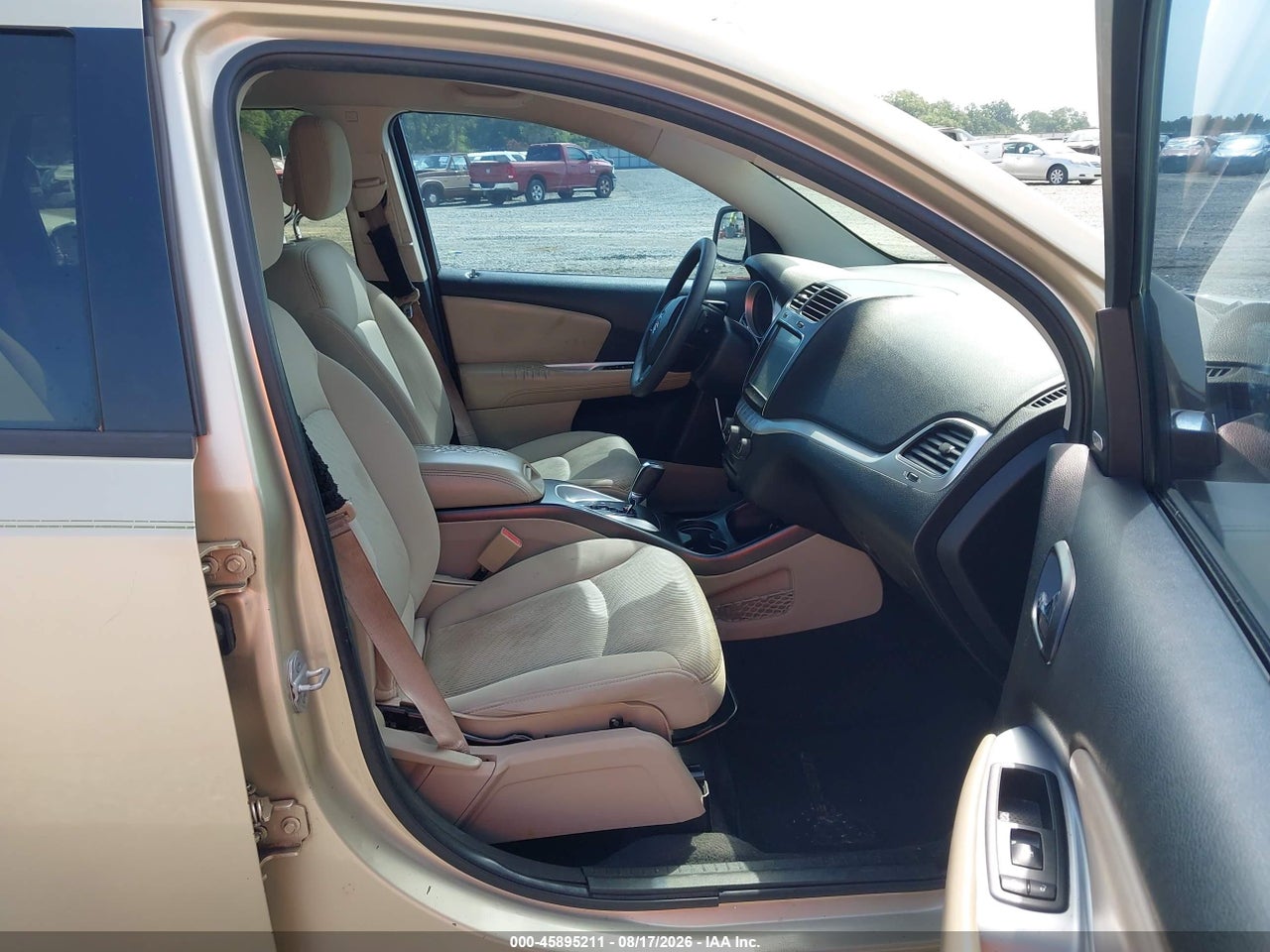 2011 DODGE JOURNEY MAINSTREET · 5/11
