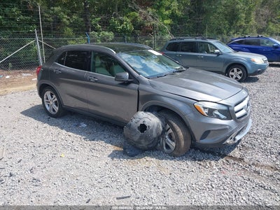 WDCTG4EB4GJ****** · 2016 MERCEDES-BENZ GLA 250