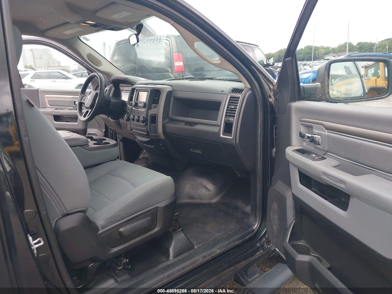 2017 RAM 1500 TRADESMAN  4X2 8' BOX · 5/11