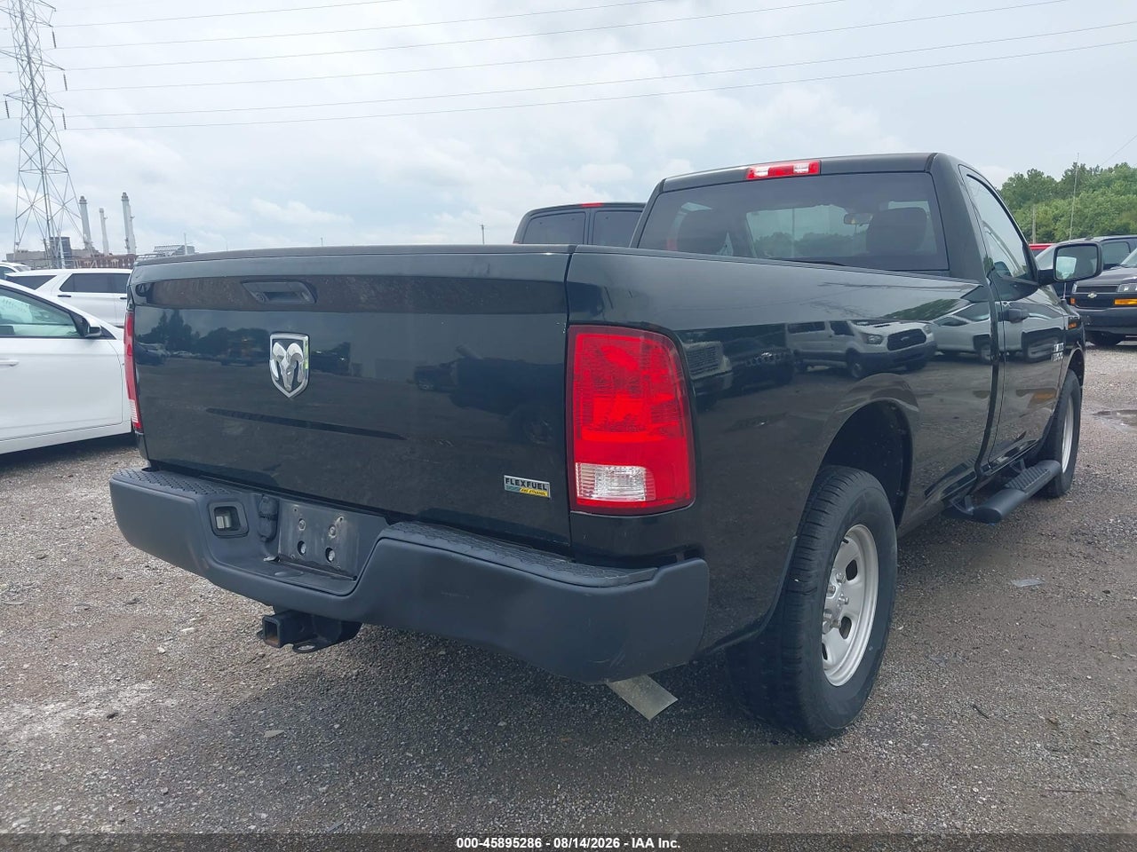 2017 RAM 1500 TRADESMAN  4X2 8' BOX · 6/11
