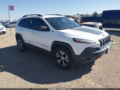 1C4PJMBB7HD****** · 2017 JEEP CHEROKEE TRAILHAWK 4X4