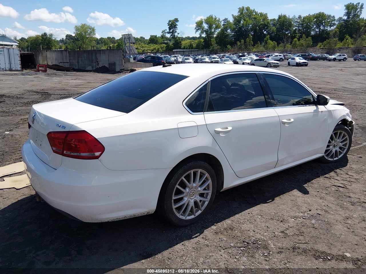 2014 VOLKSWAGEN PASSAT 2.0L TDI SE · 4/11