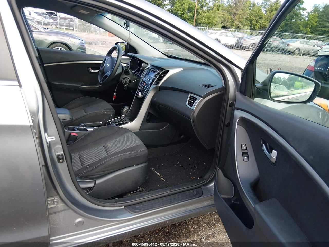 2016 HYUNDAI ELANTRA GT · 5/11