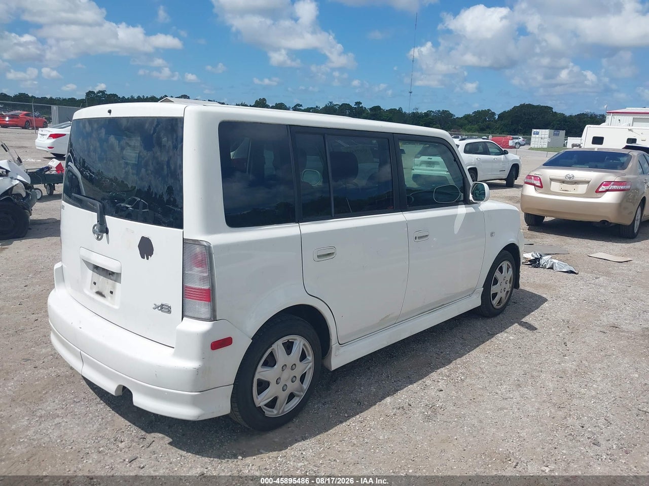 2005 SCION XB · 4/11