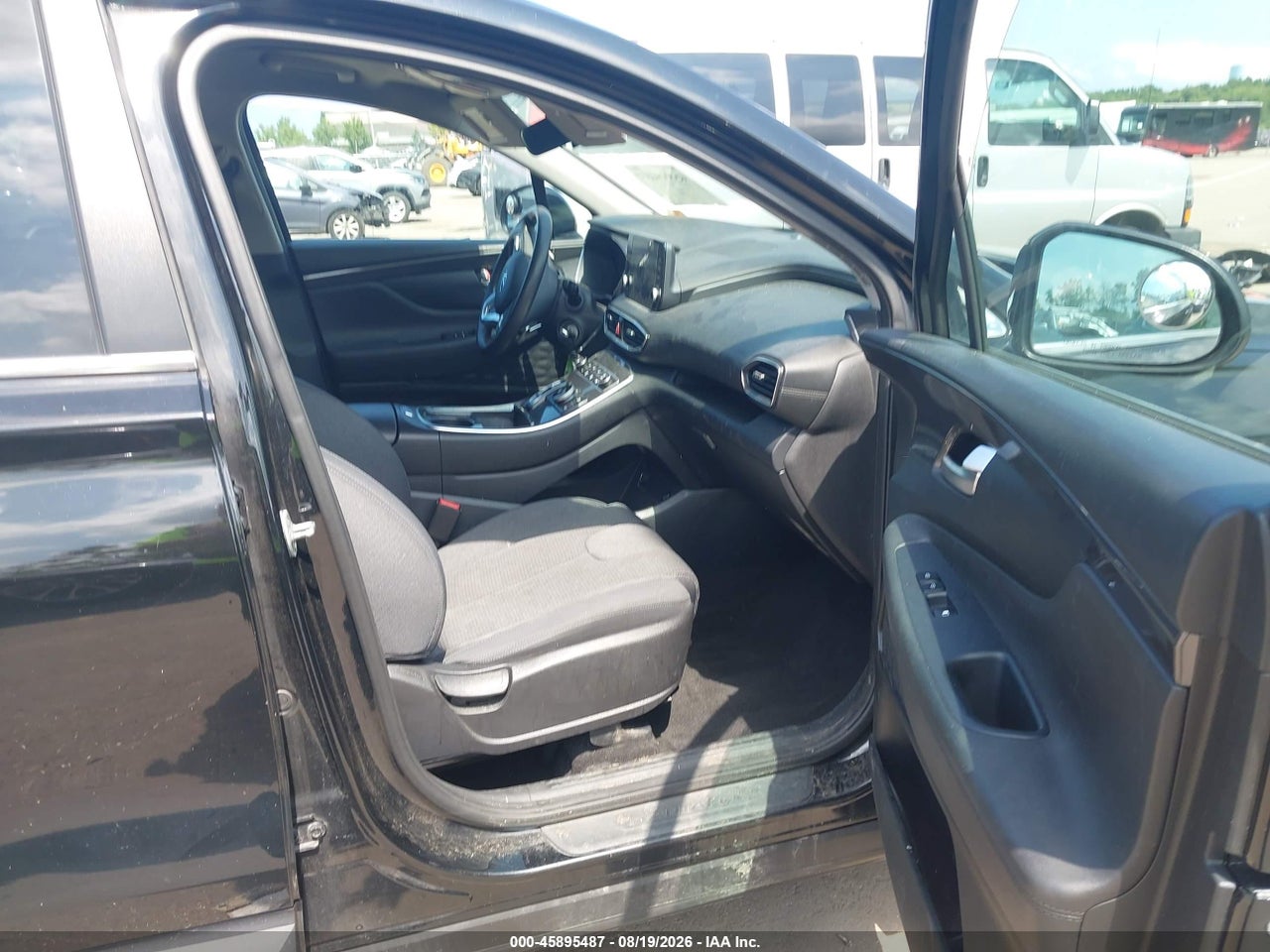 2021 HYUNDAI SANTA FE SE · 5/11