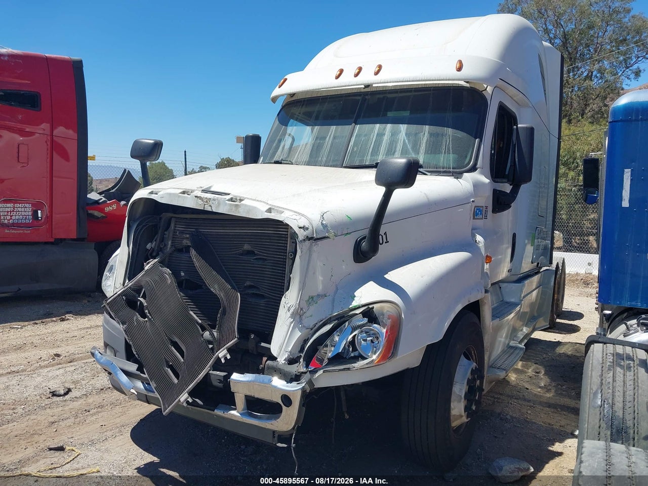 1FUJGLDRXJL****** · 2018 FREIGHTLINER CASCADIA 125   · 2/4