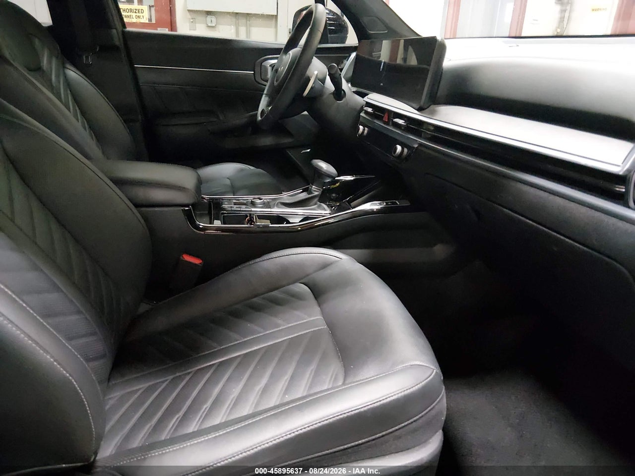 2025 KIA SORENTO X-LINE SX PRESTIGE · 5/11