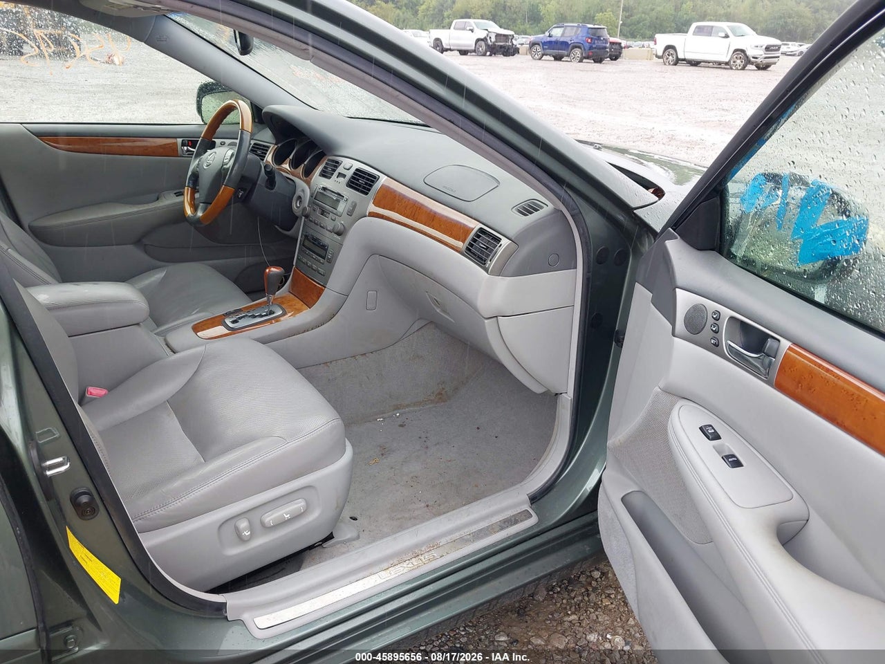 2005 LEXUS ES 330   · 5/11