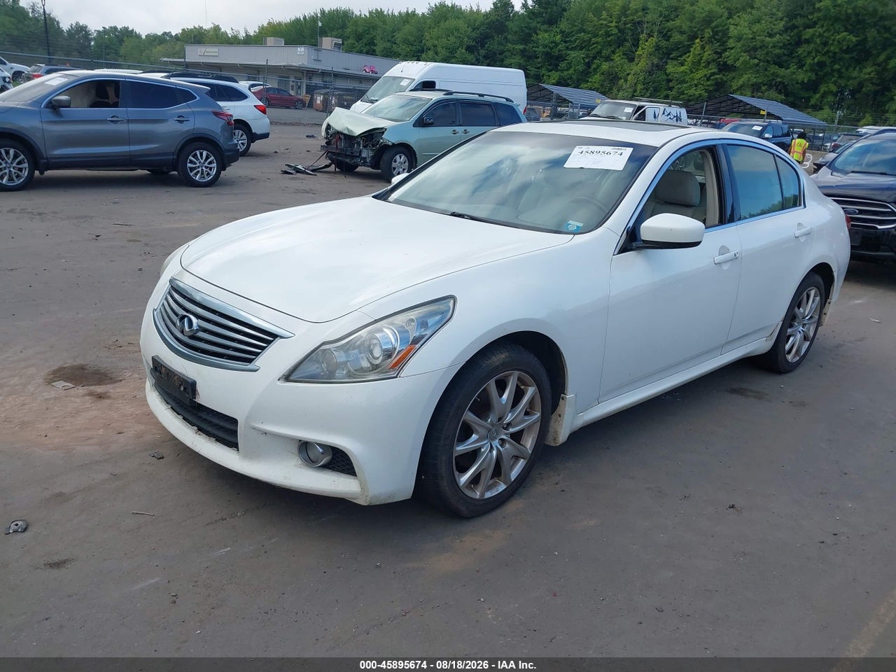 2012 INFINITI G37X · 2/11