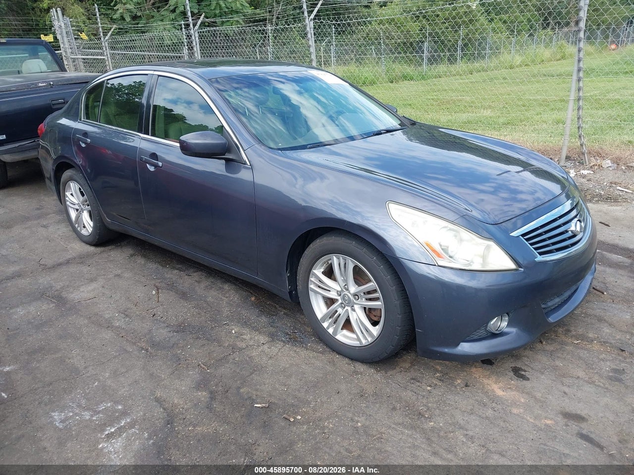 JN1CV6AP1CM****** · 2012 INFINITI G37 JOURNEY