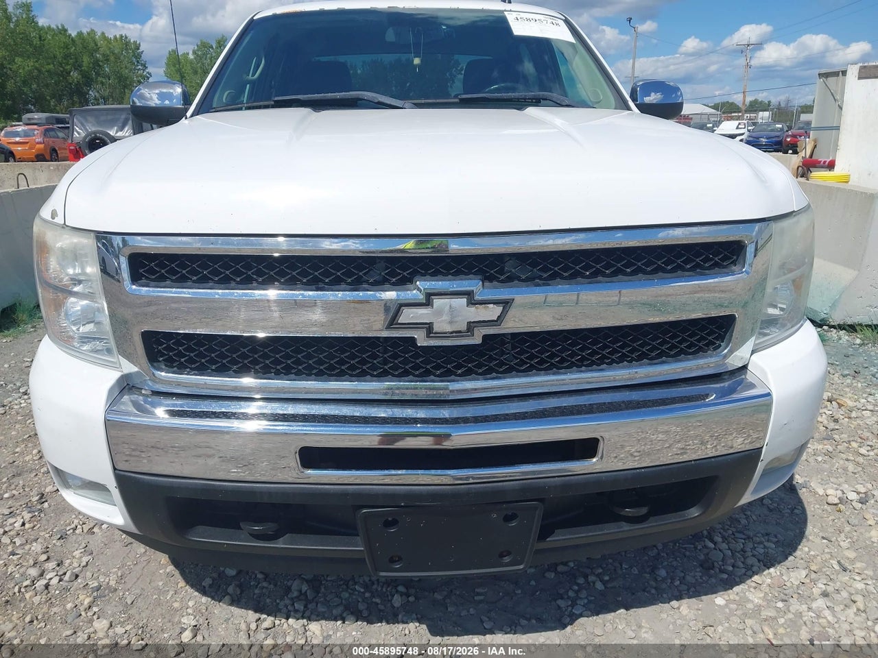 2011 CHEVROLET SILVERADO 1500 LT · 6/11