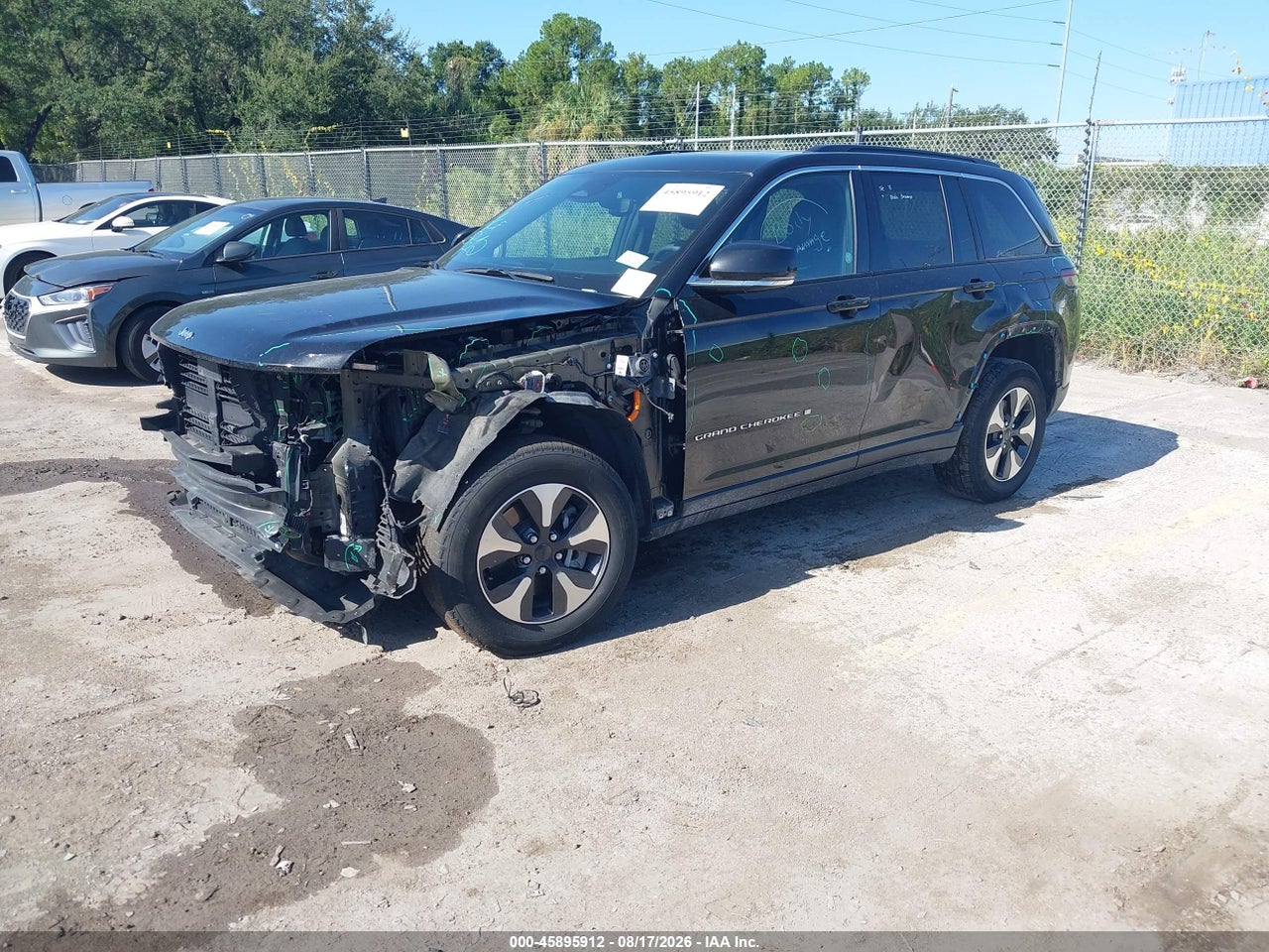 2024 JEEP GRAND CHEROKEE 4XE · 2/11