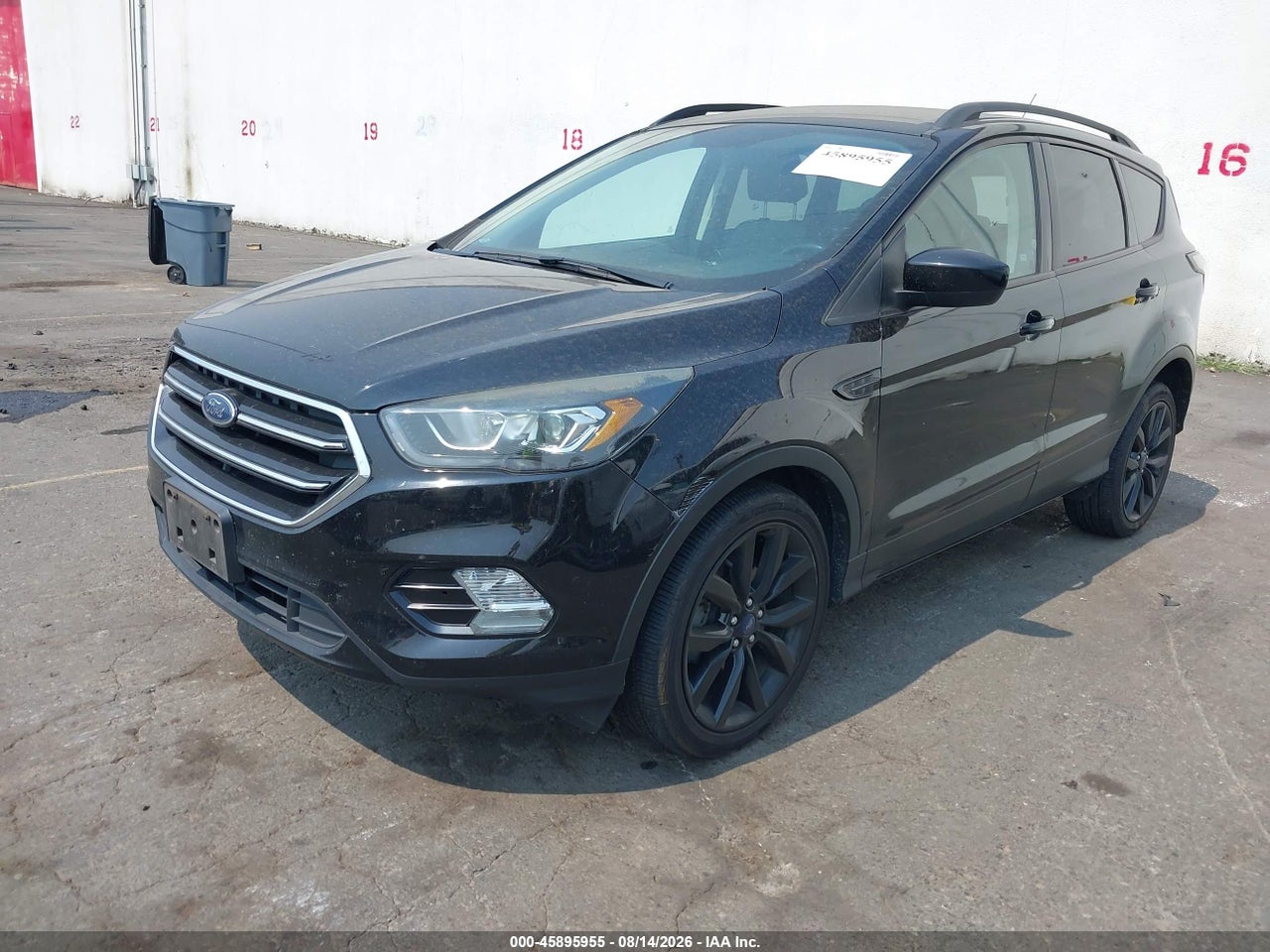 2017 FORD ESCAPE SE · 2/11