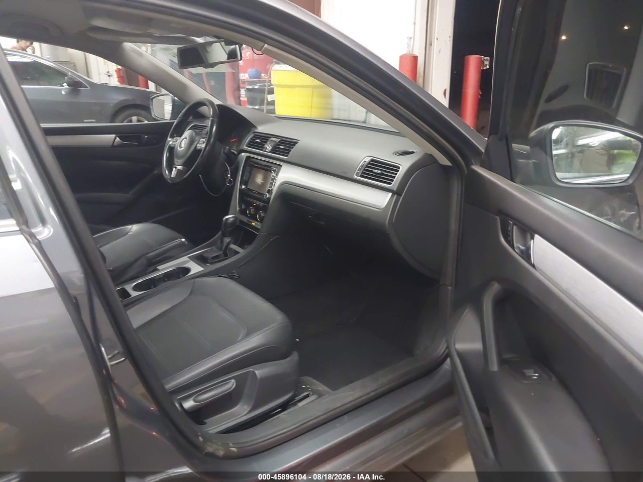 2013 VOLKSWAGEN PASSAT 2.5L SE · 5/11