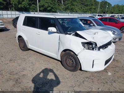 JTLZE4FE0FJ****** · 2015 SCION XB