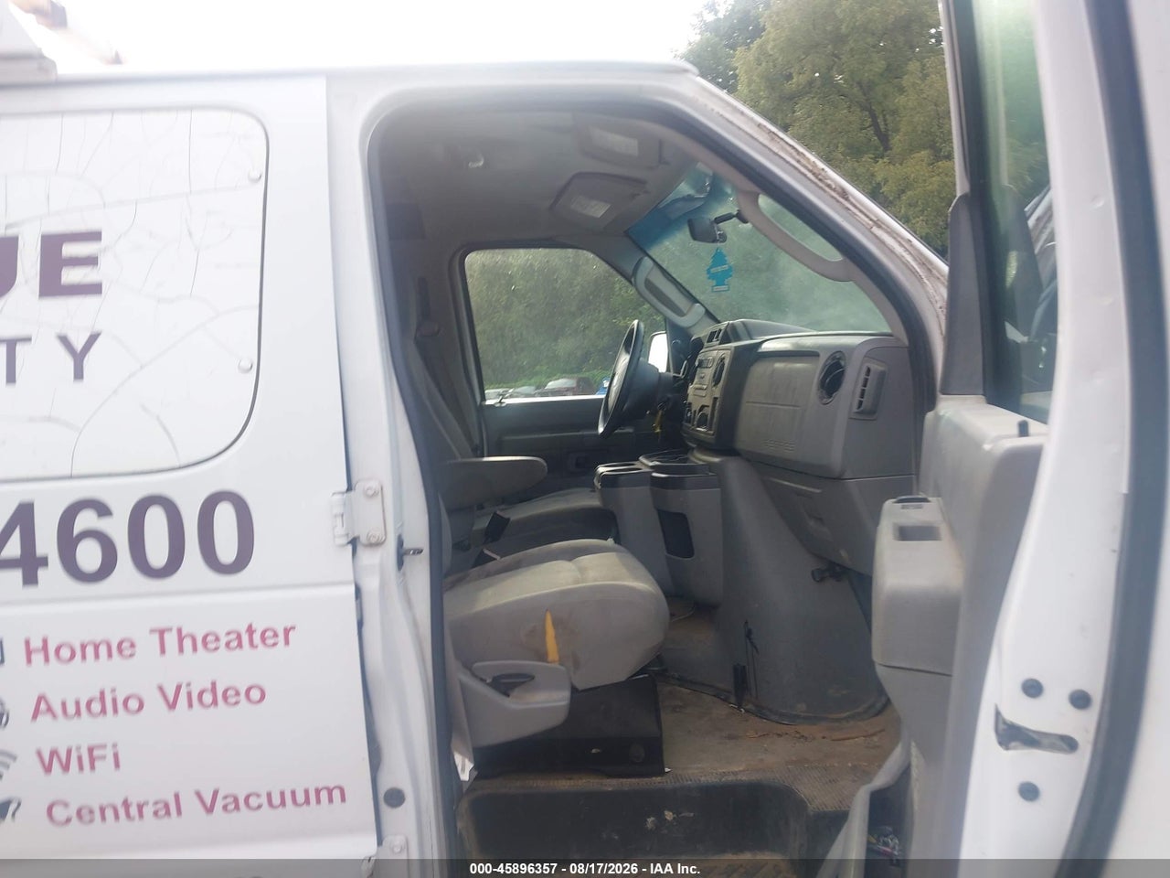 2013 FORD E-250 COMMERCIAL · 5/11