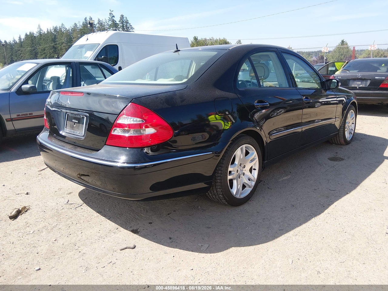 2003 MERCEDES-BENZ E 500 · 4/11