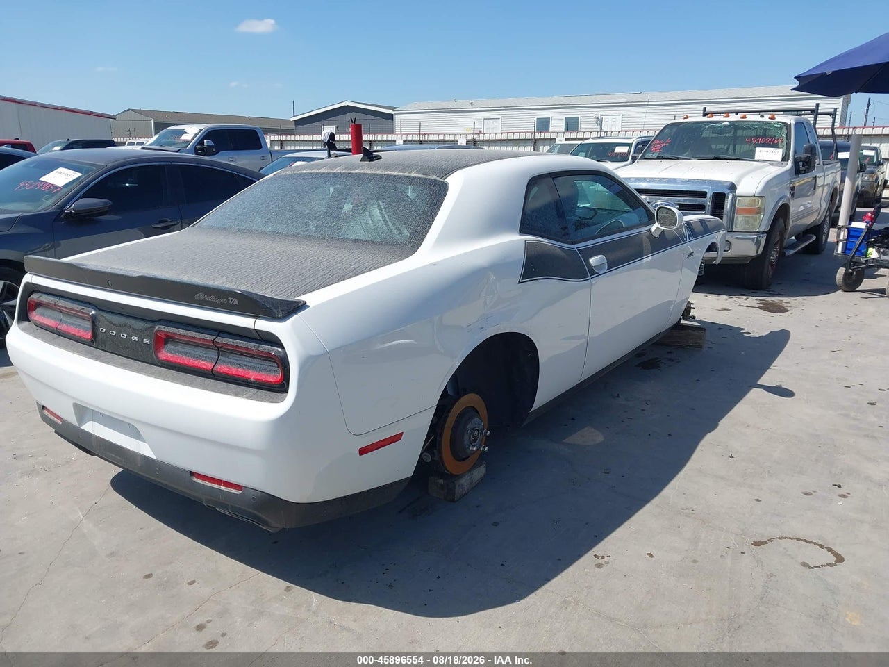 2023 DODGE CHALLENGER R/T SCAT PACK · 4/10