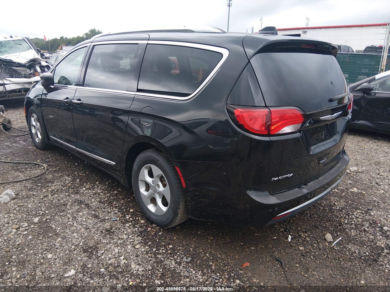 2017 CHRYSLER PACIFICA TOURING-L PLUS · 3/11