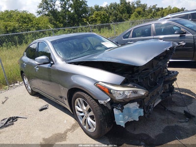 JN1BY1AP1FM****** · 2015 INFINITI Q70 3.7