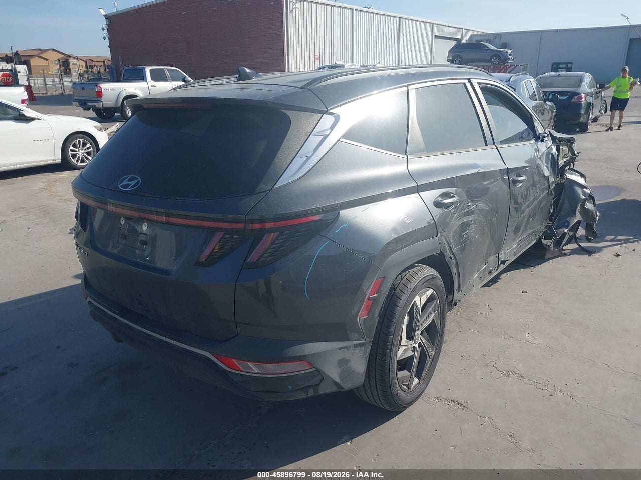 2022 HYUNDAI TUCSON SEL · 4/11