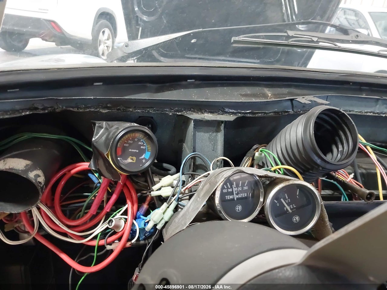 00000000AR3****** · 1976 ALFA ROMEO SPIDER · 7/11