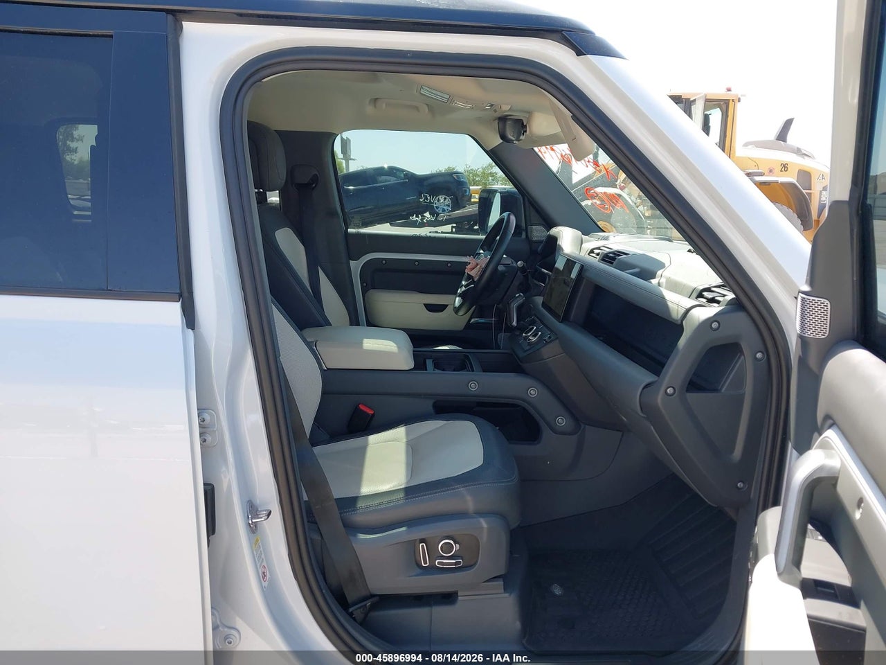 2023 LAND ROVER DEFENDER 130 X-DYNAMIC SE · 5/11