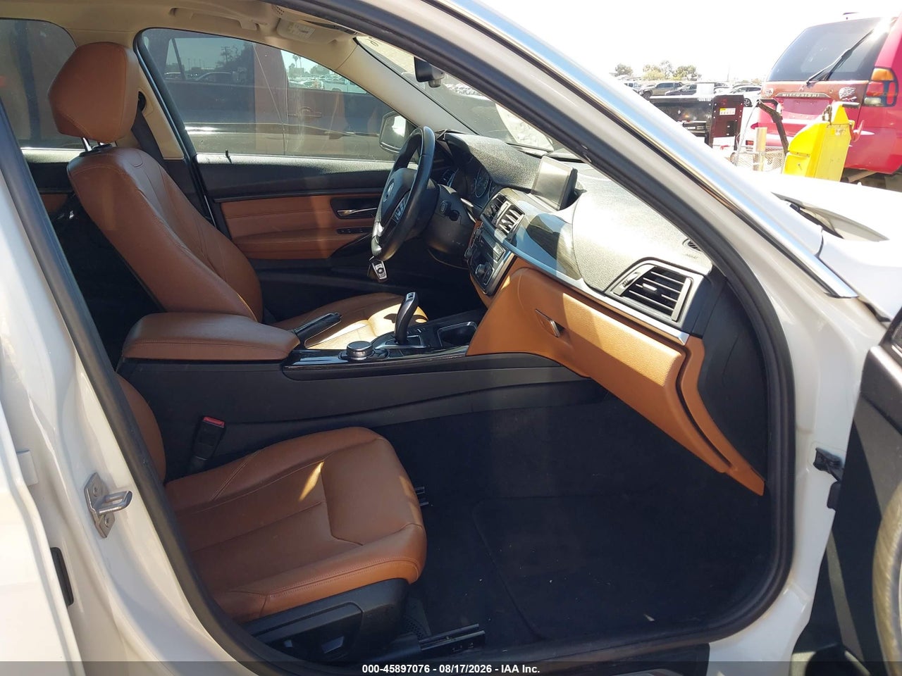 2015 BMW 328I   · 5/11