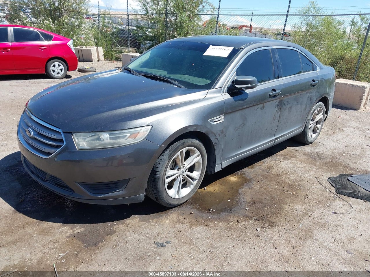 2015 FORD TAURUS SE · 2/11