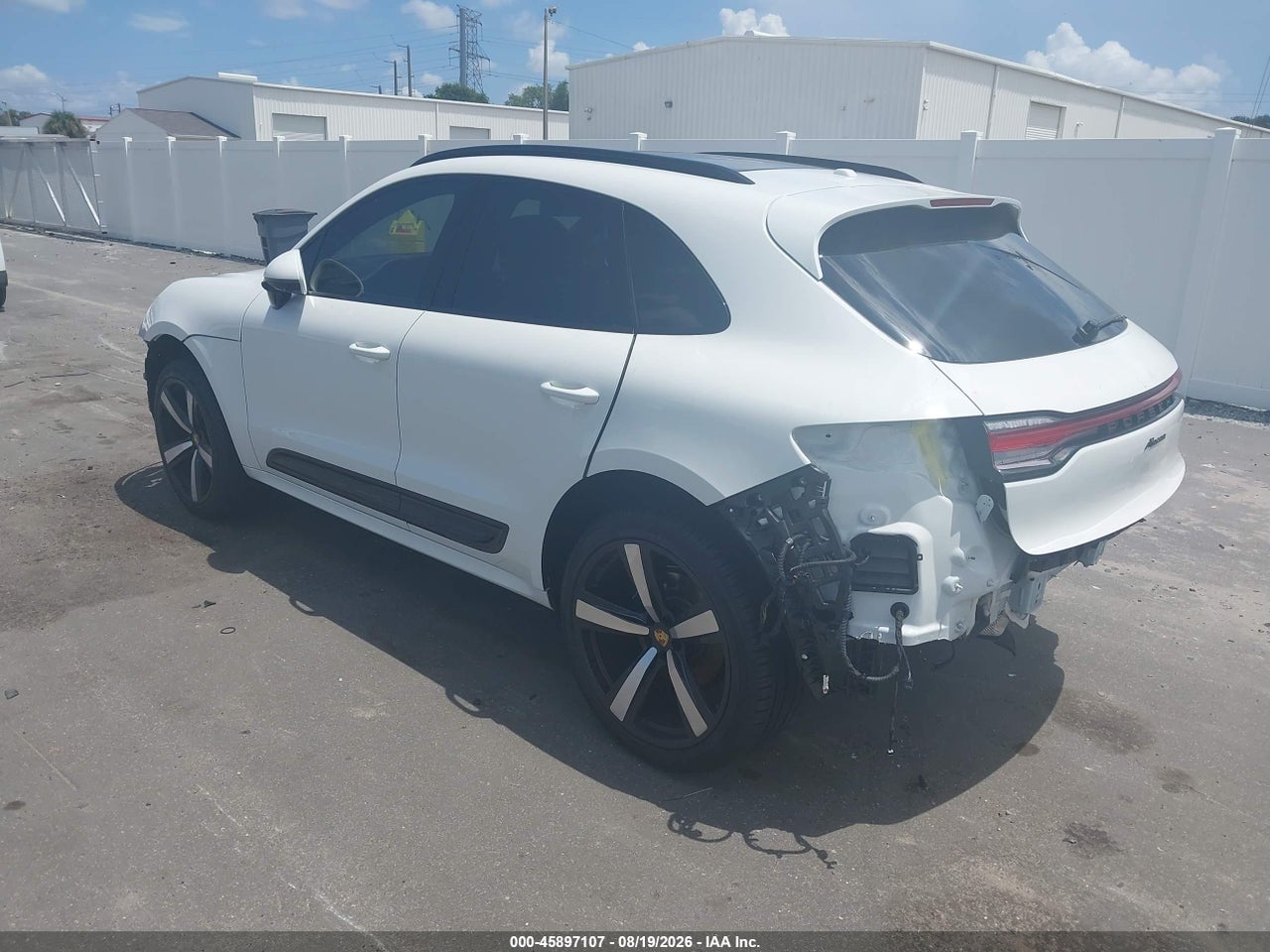 2023 PORSCHE MACAN T · 3/11