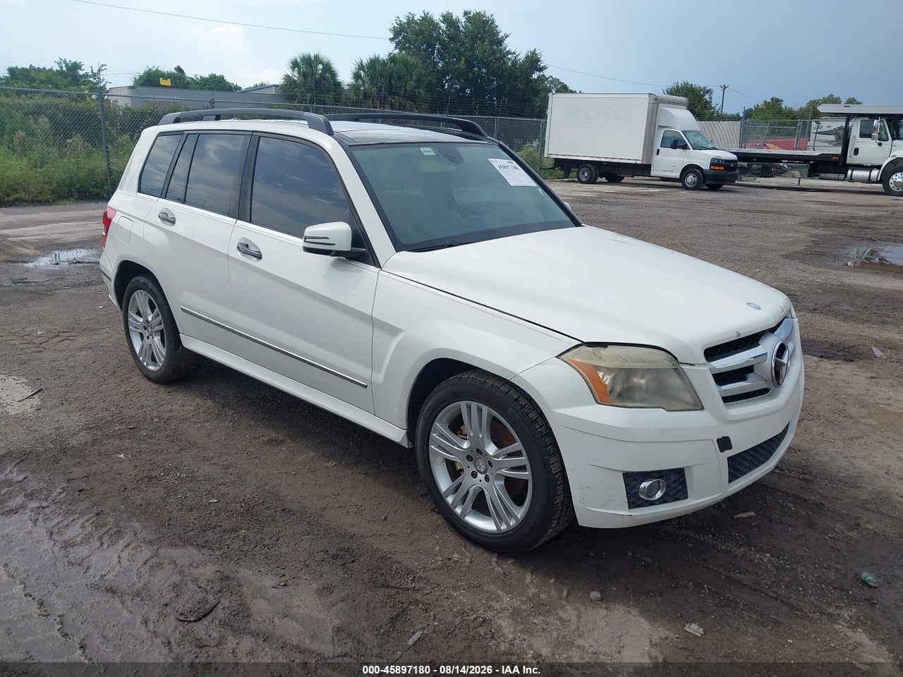 WDCGG5GB8BF****** · 2011 MERCEDES-BENZ GLK 350