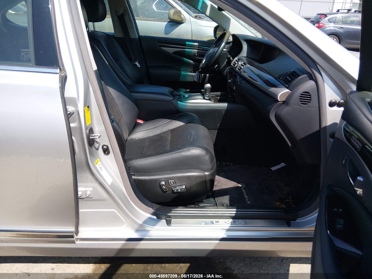 2015 LEXUS LS 460 · 5/11