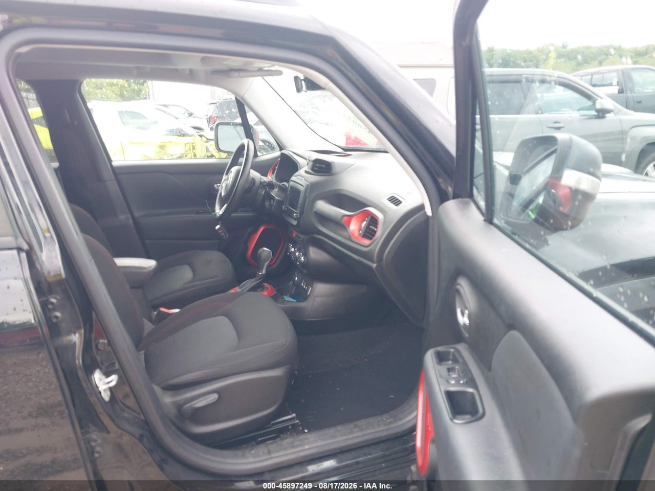 2016 JEEP RENEGADE TRAILHAWK · 5/11