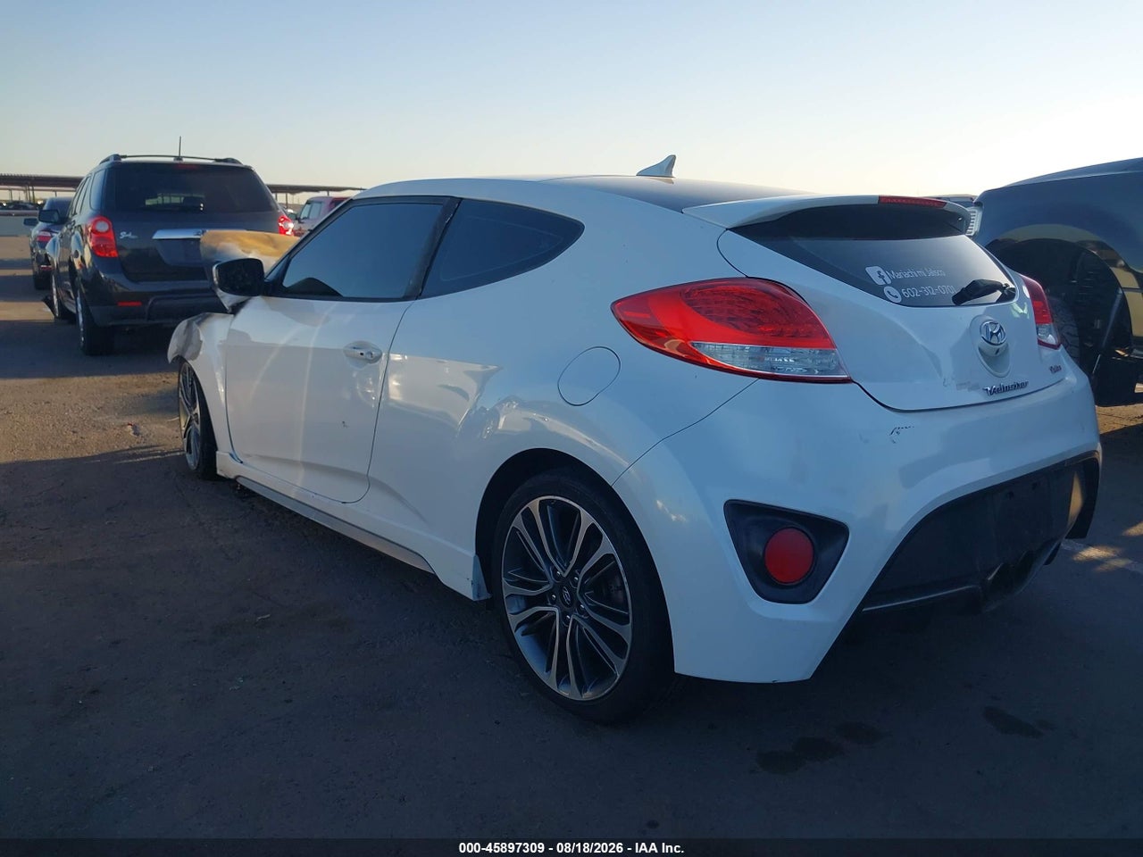 2016 HYUNDAI VELOSTER TURBO · 3/10