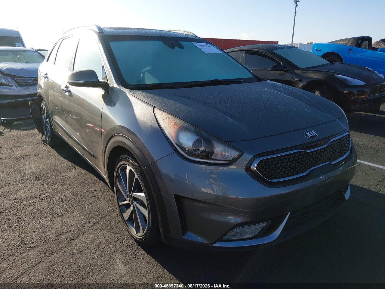 KNDCE3LC5H5****** · 2017 KIA NIRO TOURING