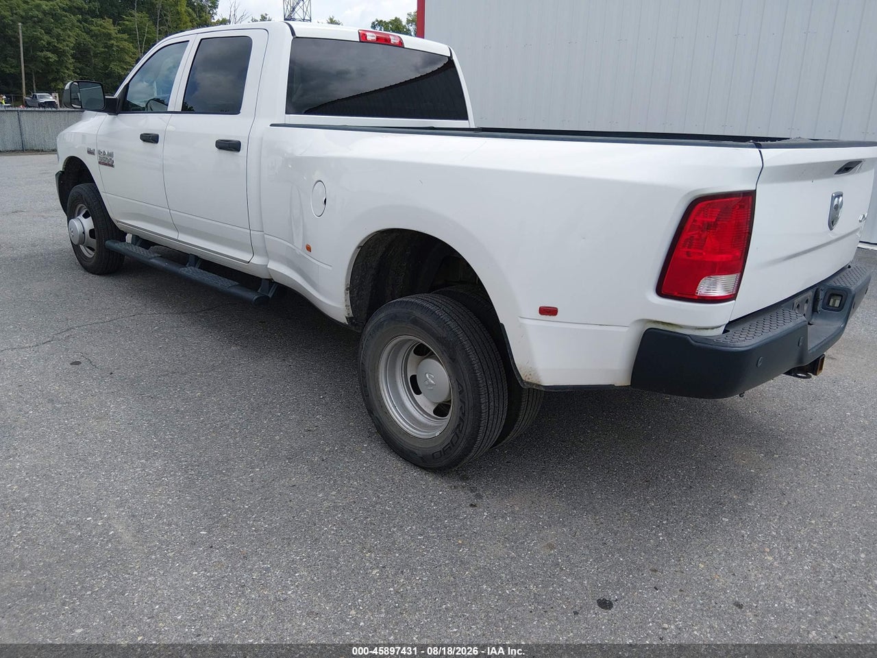 2017 RAM 3500 TRADESMAN  4X4 8' BOX · 3/11