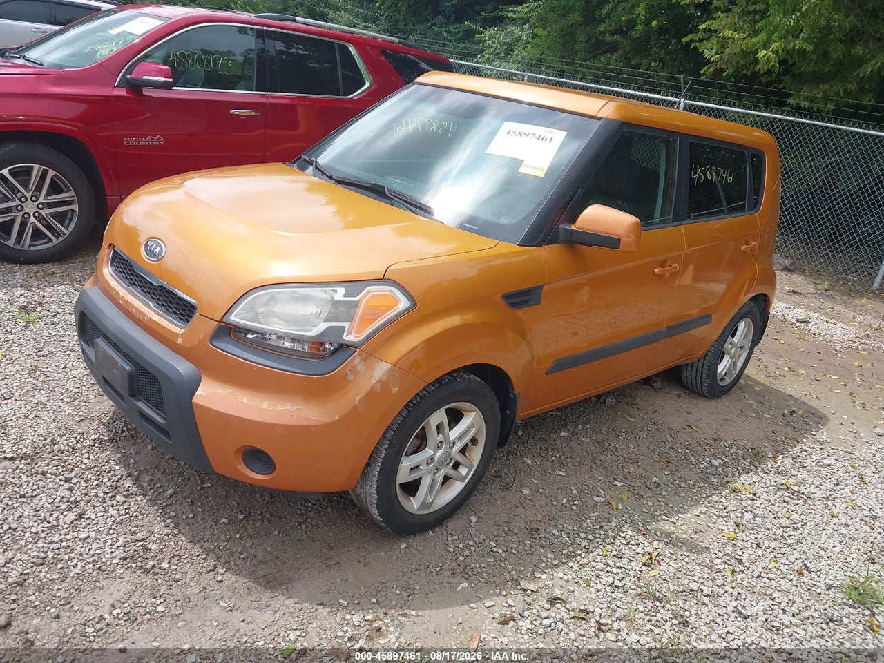2011 KIA SOUL + · 2/11