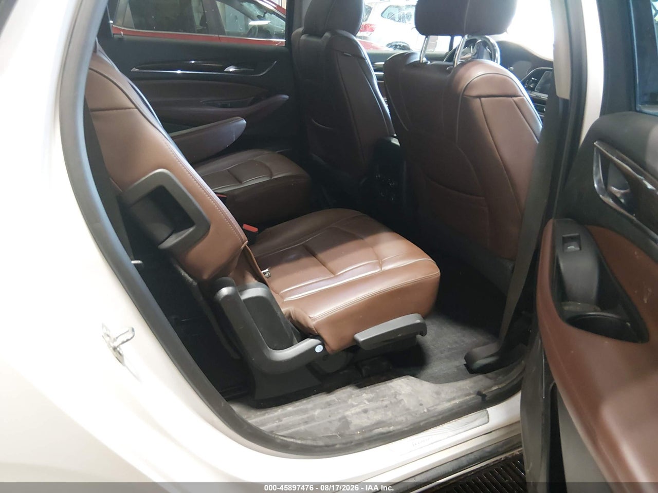 5GAEVCKW6KJ****** · 2019 BUICK ENCLAVE AWD AVENIR · 8/11