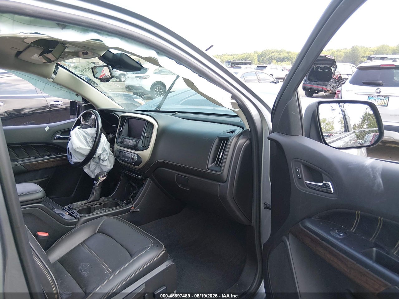 2022 GMC CANYON 4WD  SHORT BOX DENALI · 5/10