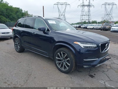 YV4A22PK3H1****** · 2017 VOLVO XC90 T6 MOMENTUM