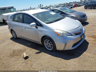 JTDZN3EUXEJ****** · 2014 TOYOTA PRIUS V THREE