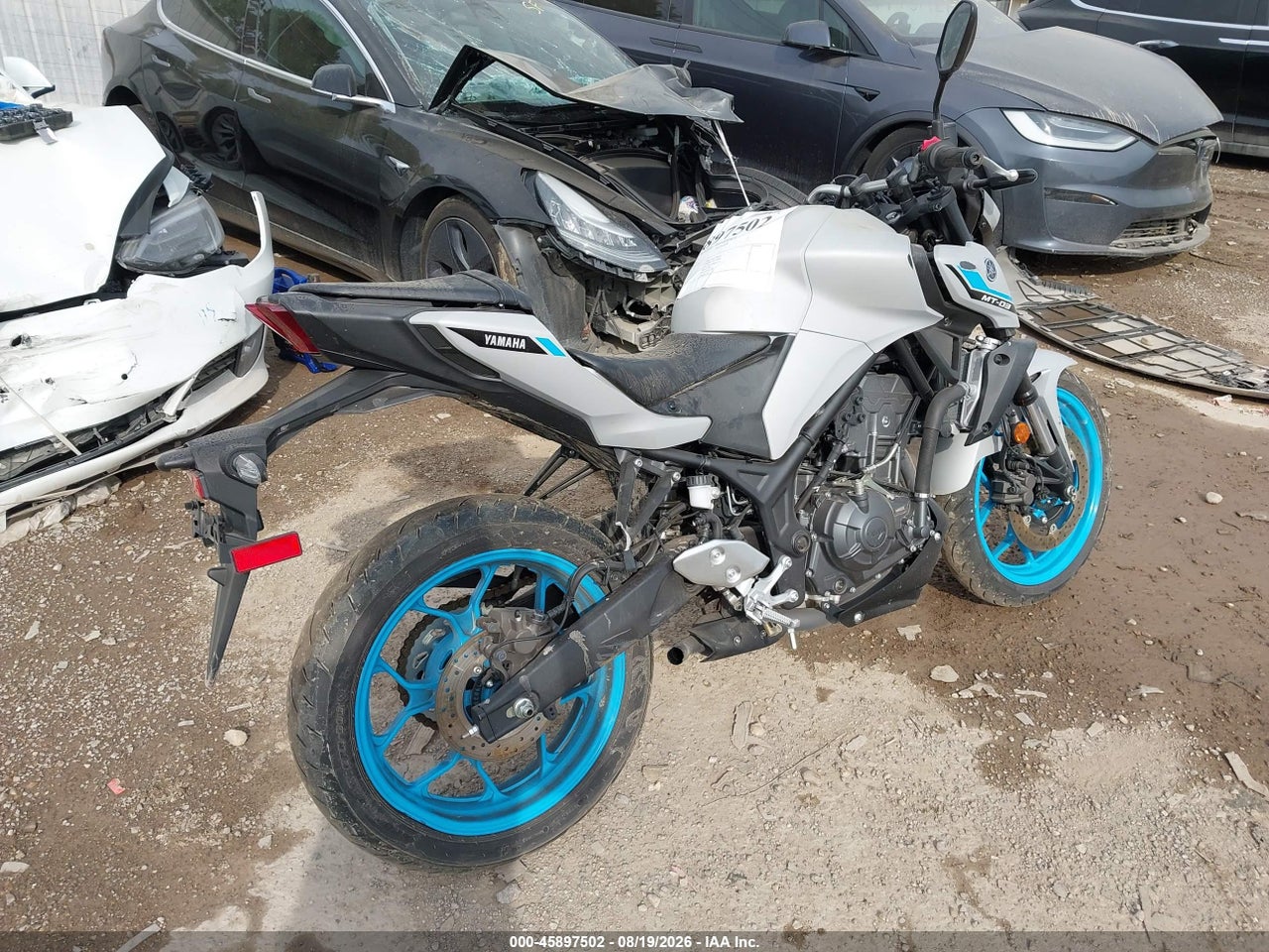 2025 YAMAHA MTN320 AC · 4/11