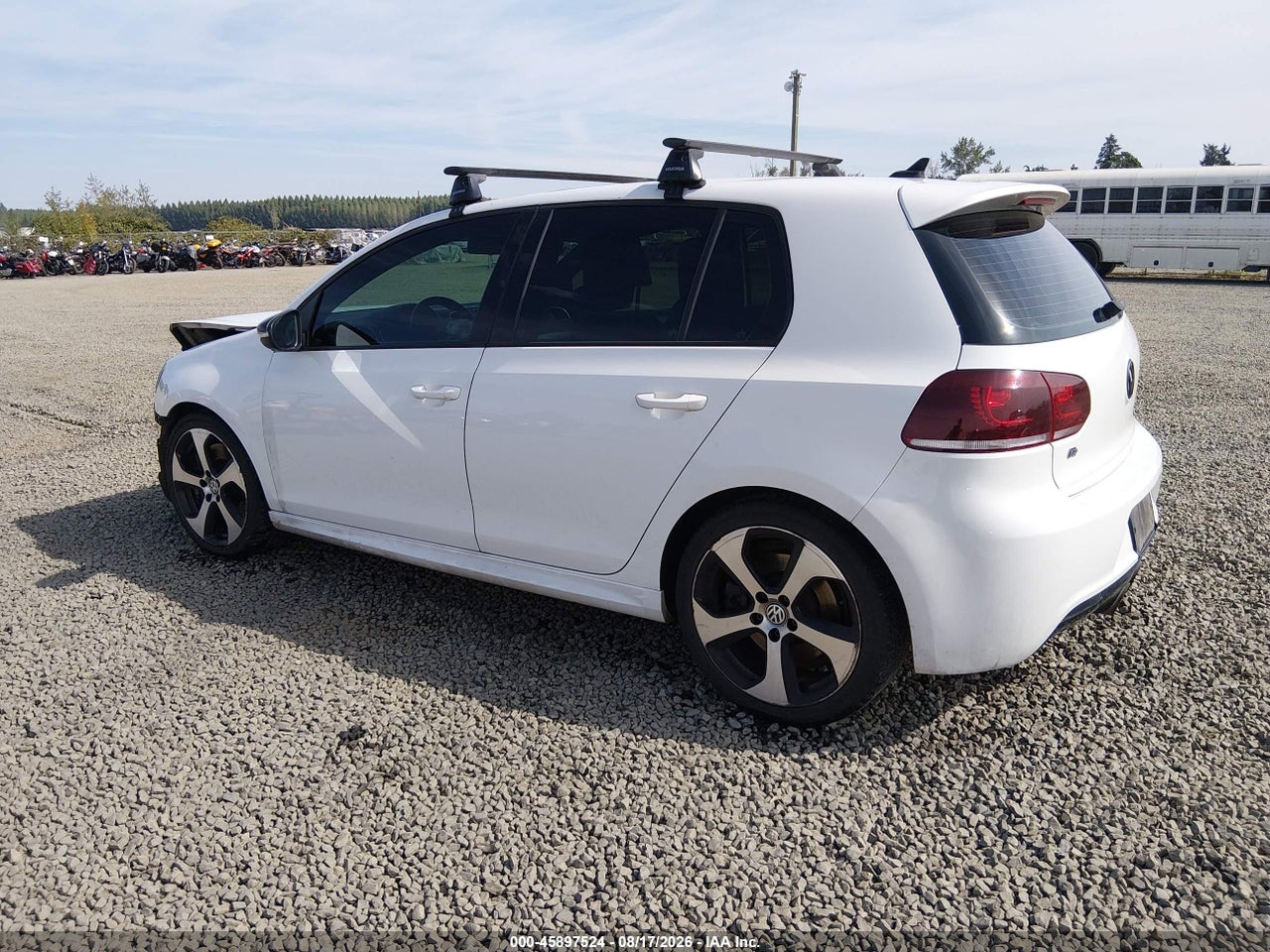2013 VOLKSWAGEN GOLF R 4-DOOR · 3/11