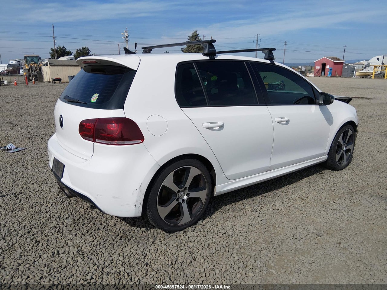 2013 VOLKSWAGEN GOLF R 4-DOOR · 4/11