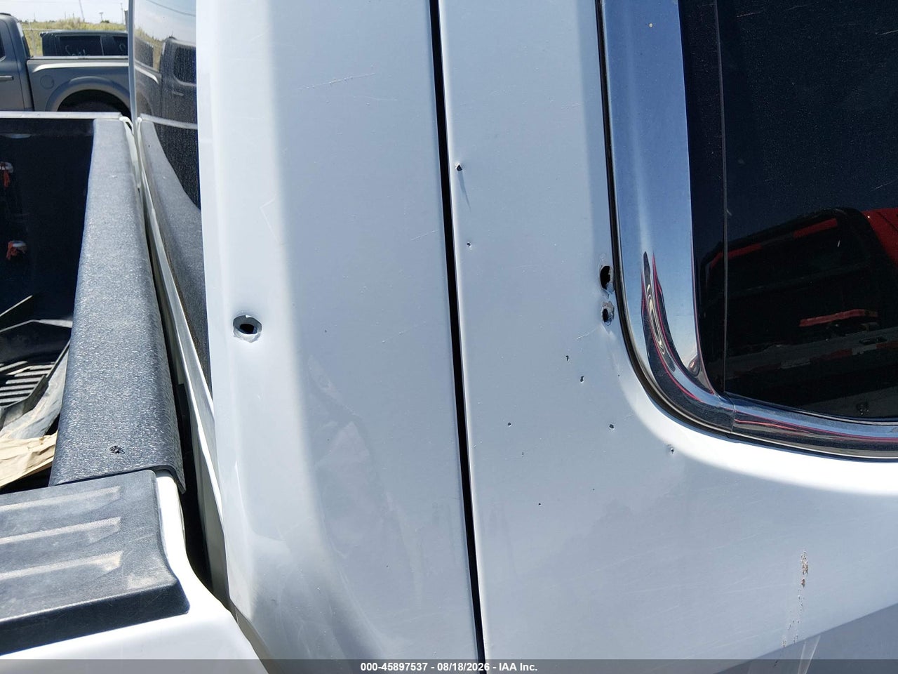 2025 GMC SIERRA 1500 2WD  SHORT BOX SLT · 6/10