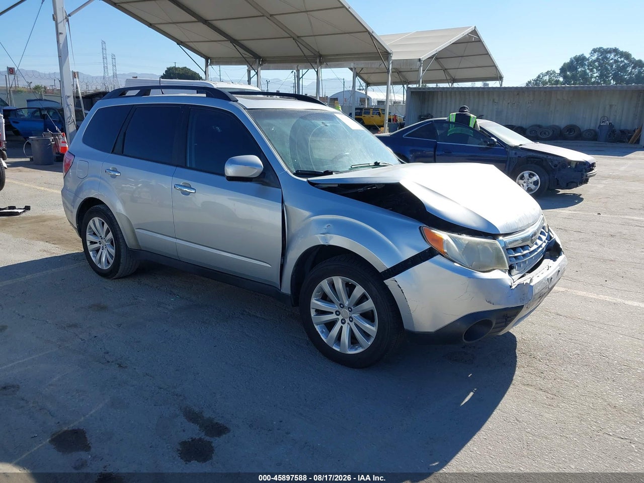 JF2SHADC9BH****** · 2011 SUBARU FORESTER 2.5X PREMIUM