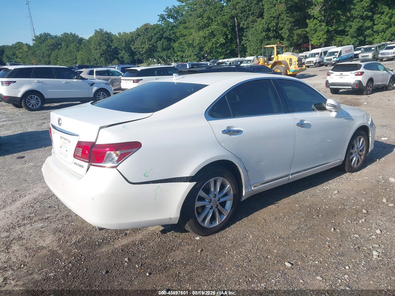 2011 LEXUS ES 350 · 4/11