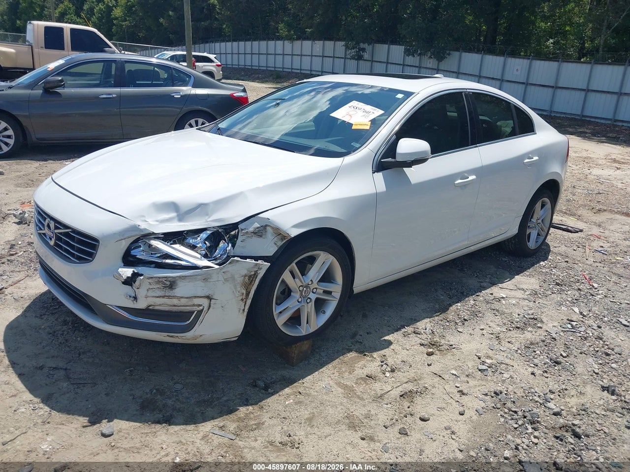 2015 VOLVO S60 T5 PREMIER · 2/11