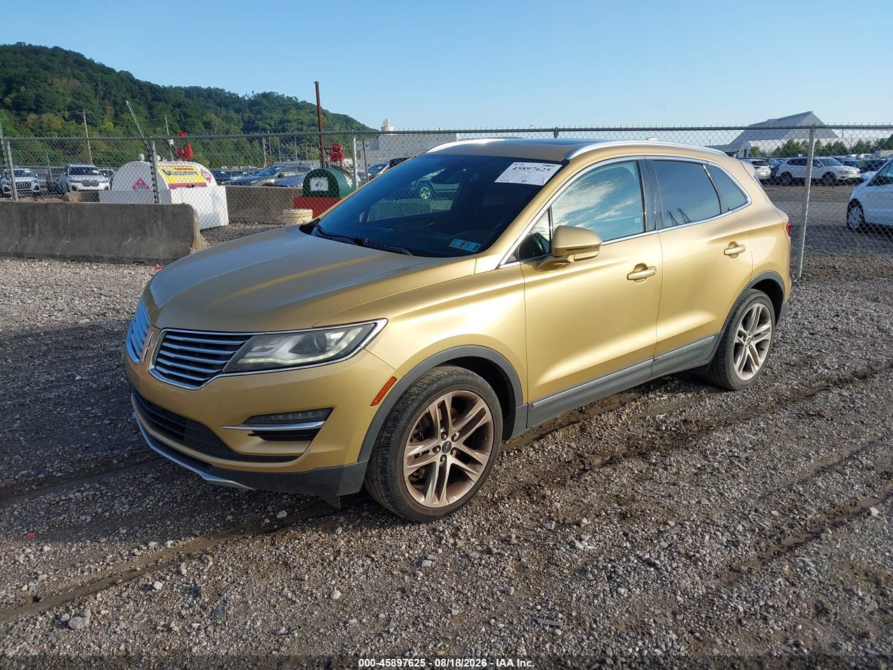 2015 LINCOLN MKC · 2/11