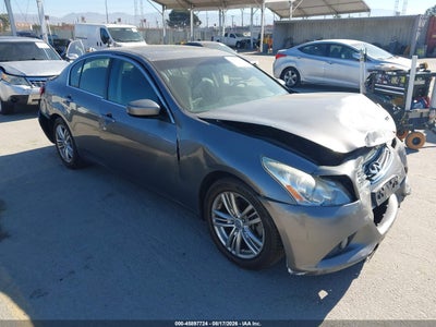 JN1CV6AP6DM****** · 2013 INFINITI G37 JOURNEY